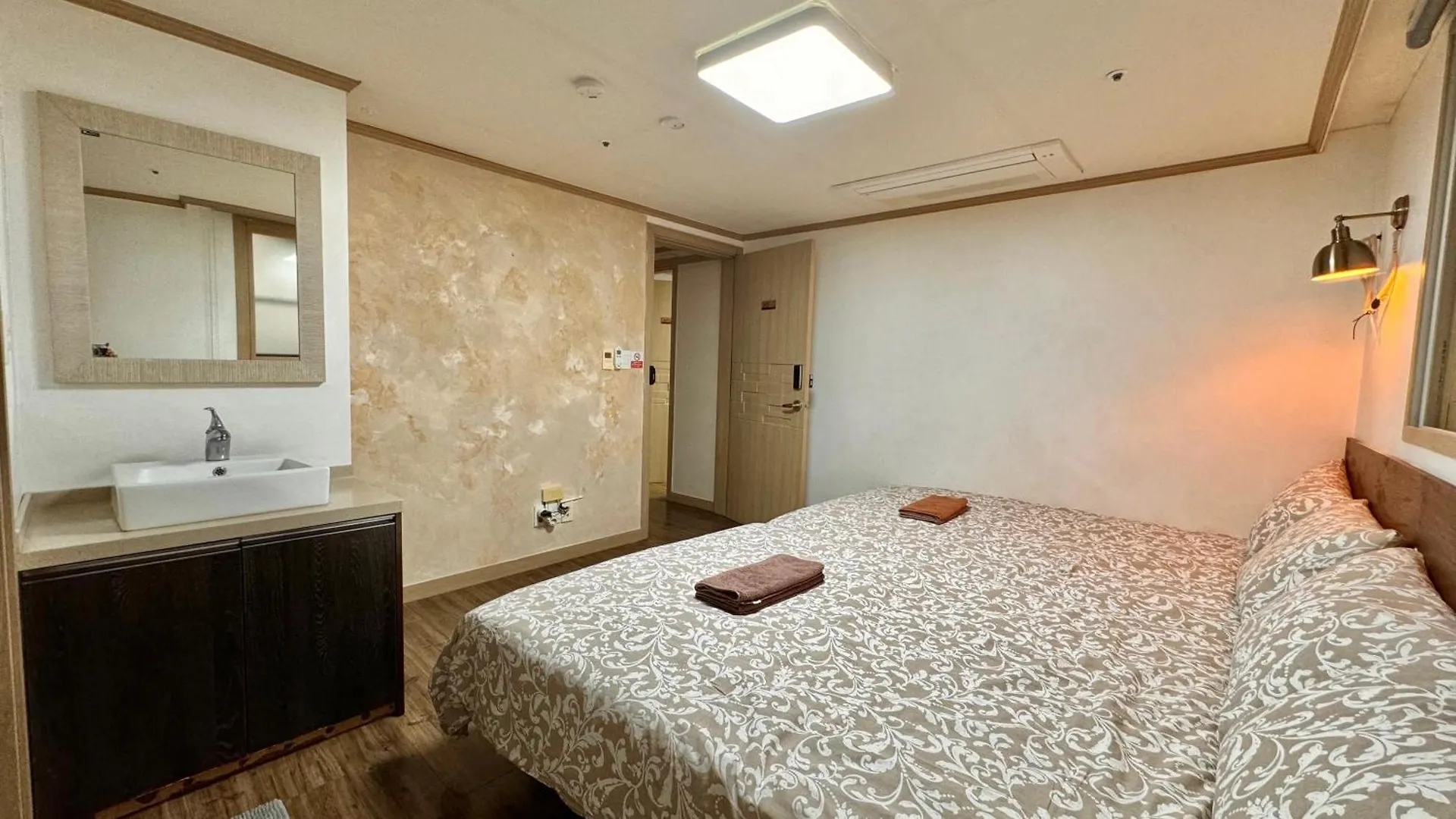 Roi Guesthouse Seoul Guest house