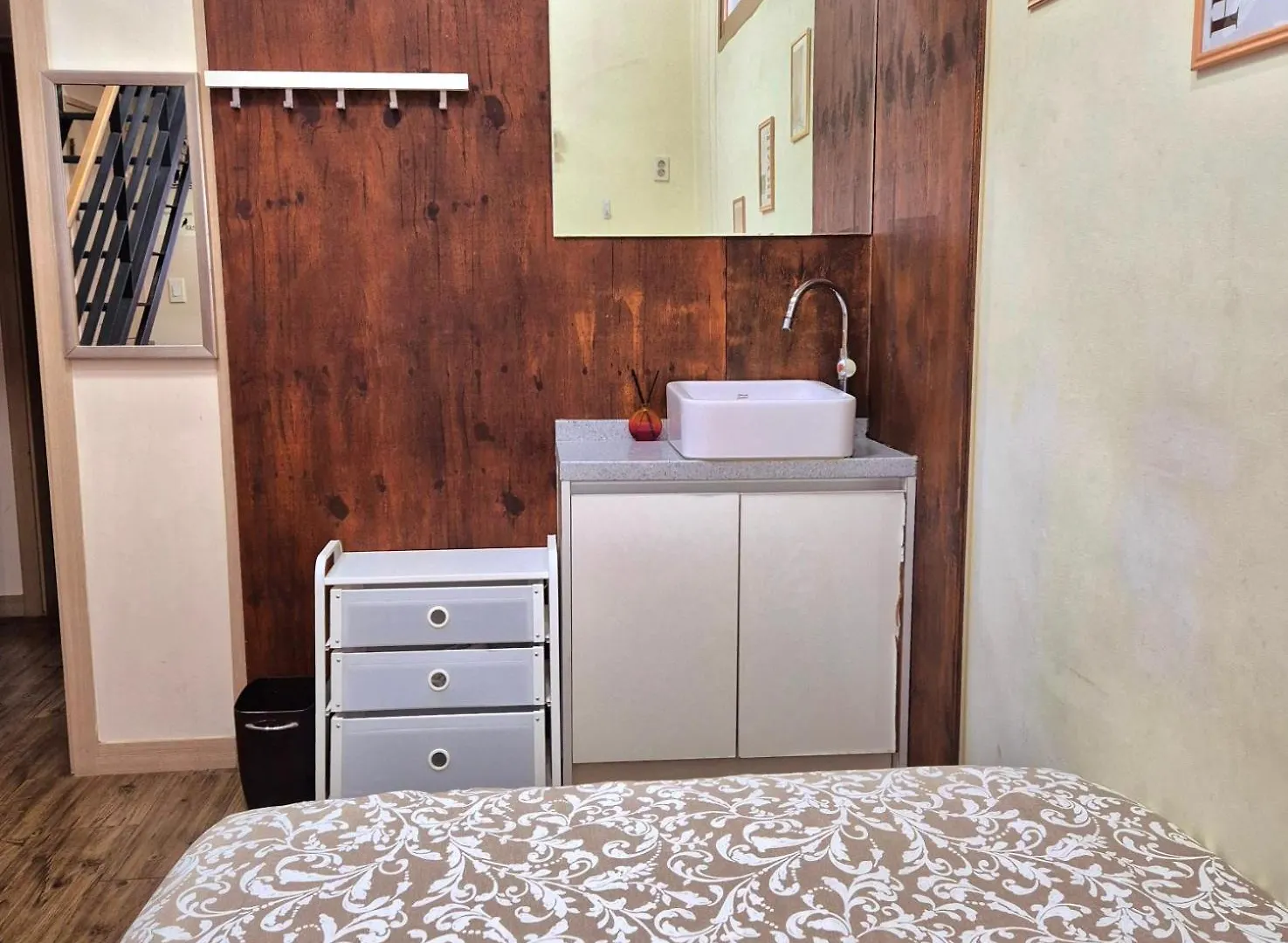 Roi Guesthouse Seoul 0*,  South Korea
